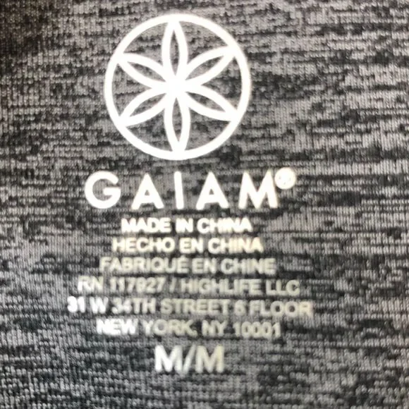 Gaiam gray Capri workout casual leggings size medium - Picture 10 of 13